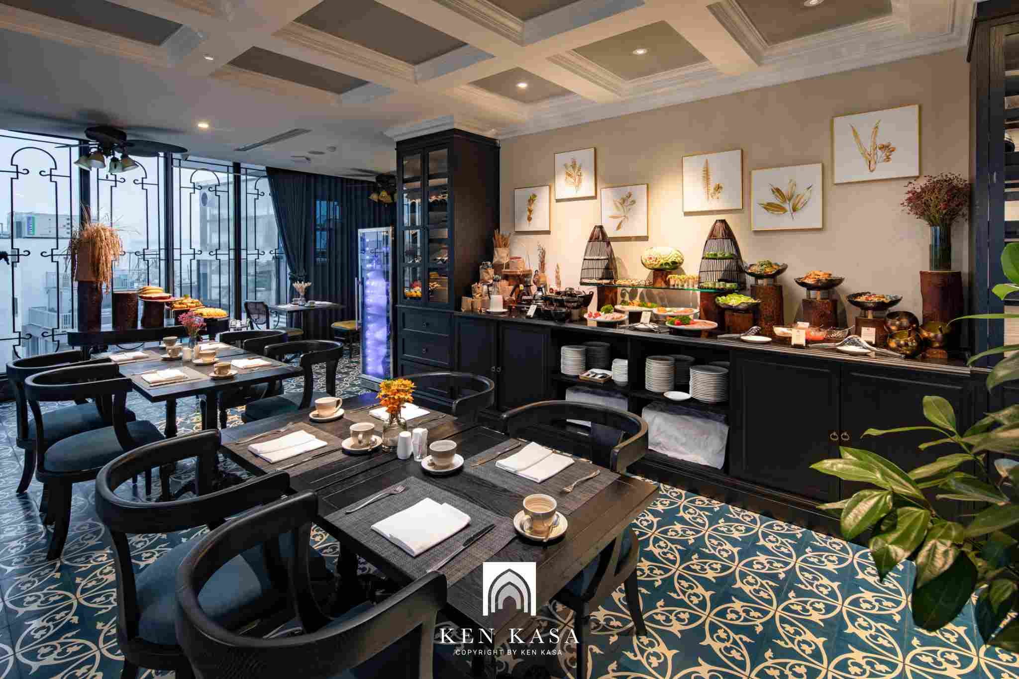 Kh&ocirc;ng gian nh&agrave; h&agrave;ng tại Solaria Hotel Hanoi